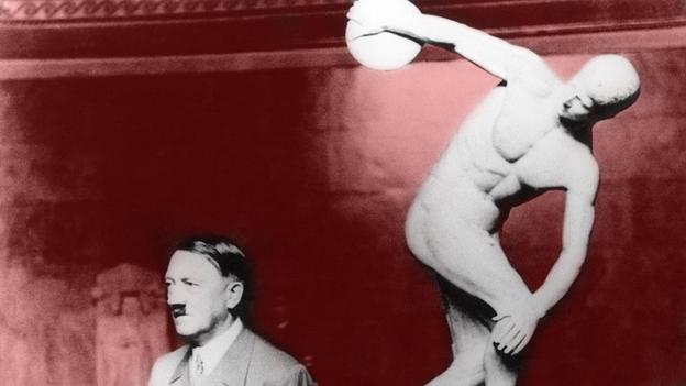 В 1938 году Адольф Гитлер приобрел мраморную копию статуи Дискобол, созданную скульптором Мироном, жившим в V веке до н. э.,  за пять миллионов лир