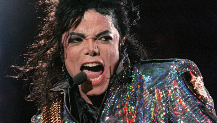 Альбом Майкла Джексона побил рекорд продаж
