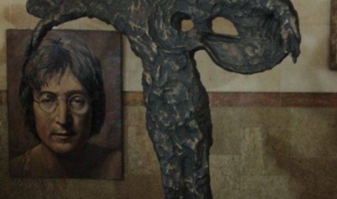 Памятник Джону Леннону презентован в Запорожье